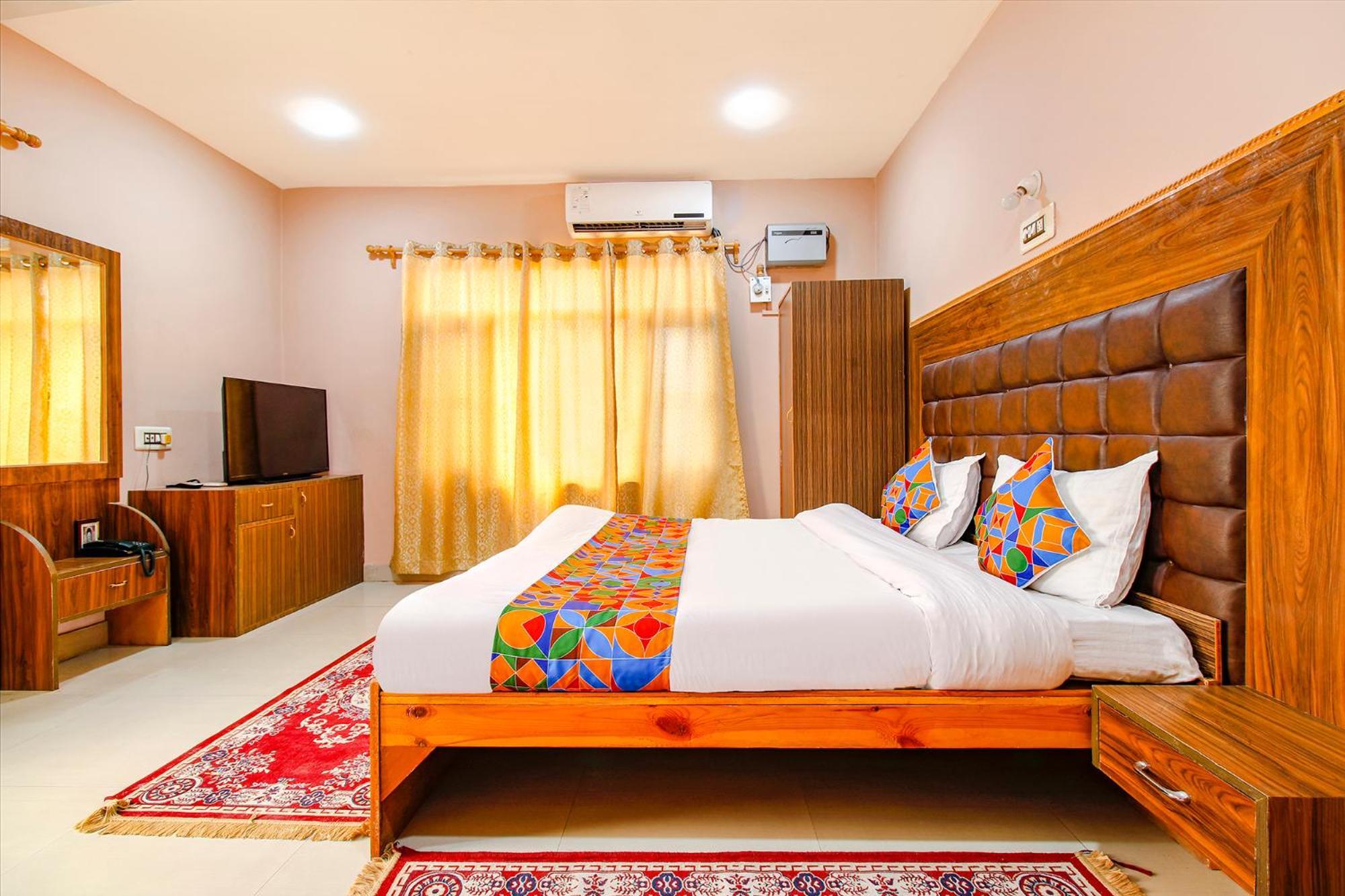 Fabhotel Grand Comforts Haidarpur Екстериор снимка
