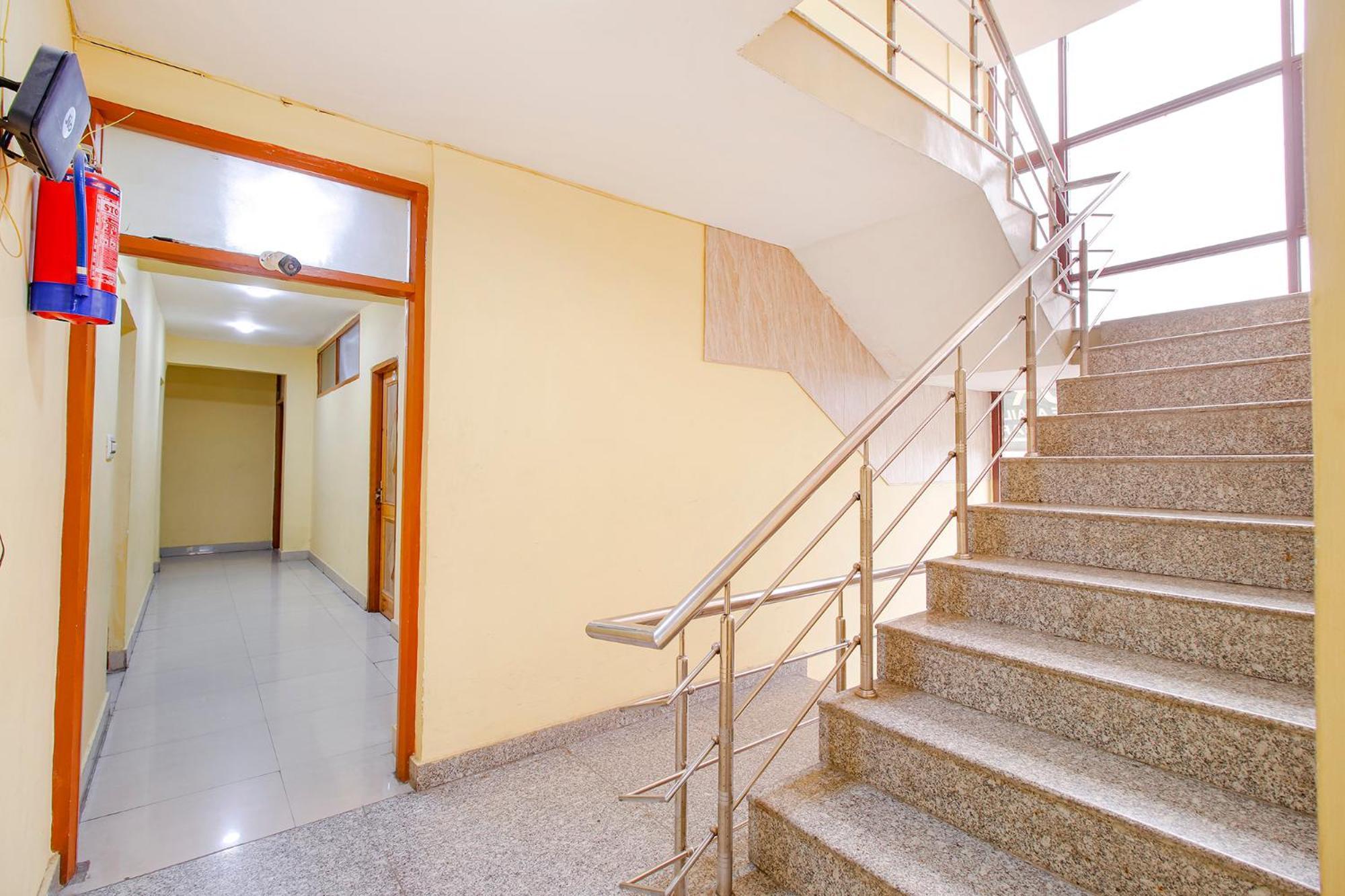Fabhotel Grand Comforts Haidarpur Екстериор снимка