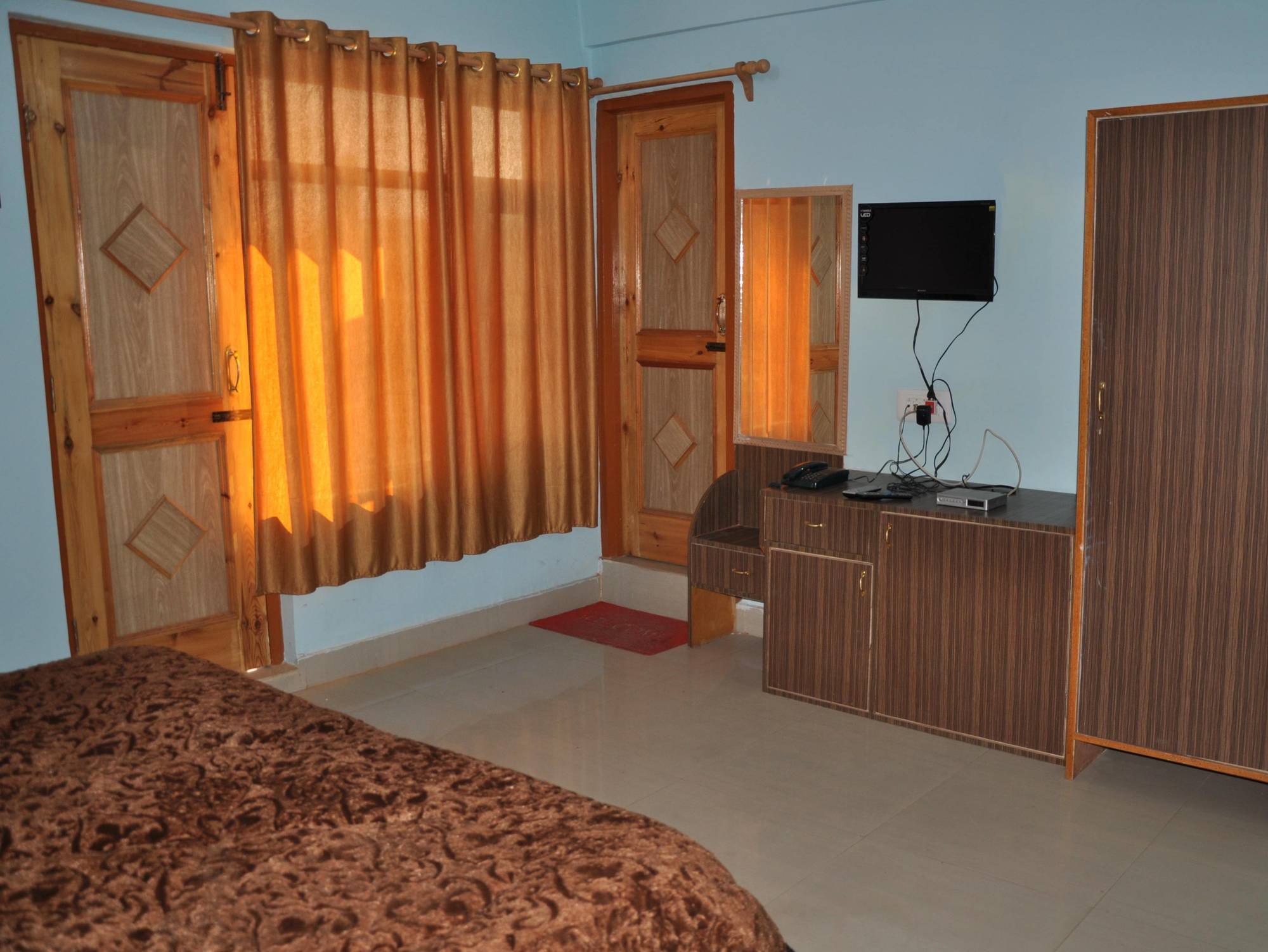 Fabhotel Grand Comforts Haidarpur Екстериор снимка